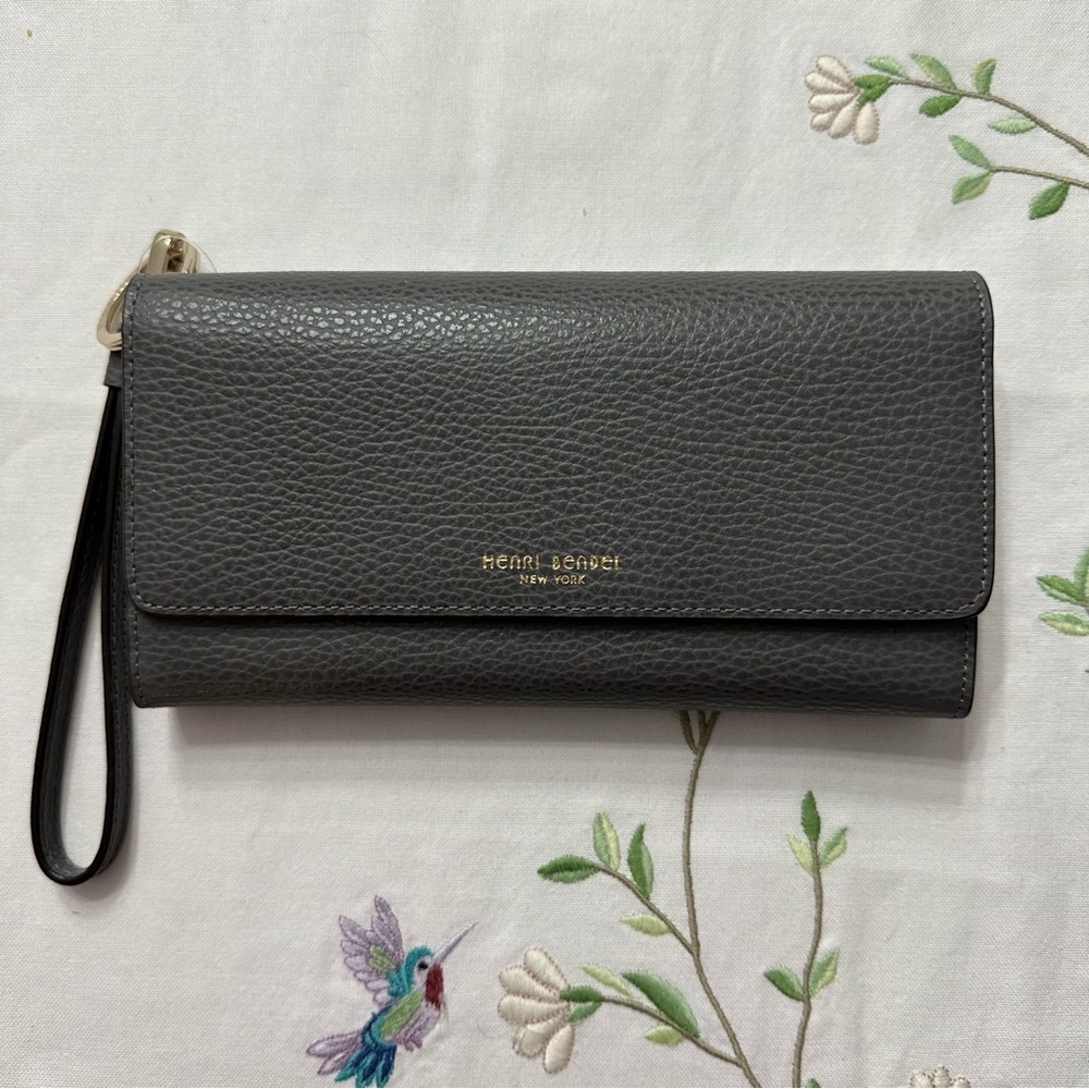 Henri Bendel Wallet Wristlet